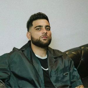 Meet your Posher, Aish